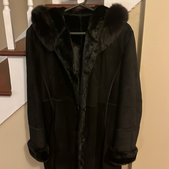 Gorgeous  suede coat - Picture 3 of 6